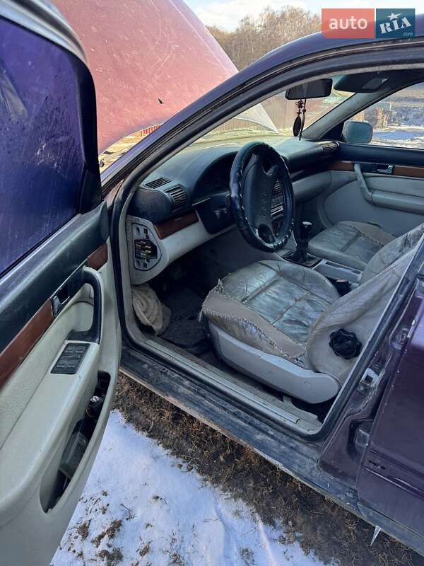 Седан Audi 100 1992 в Владимире