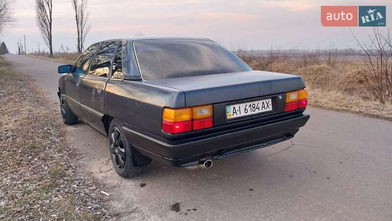 Седан Audi 100 1990 в Ровно