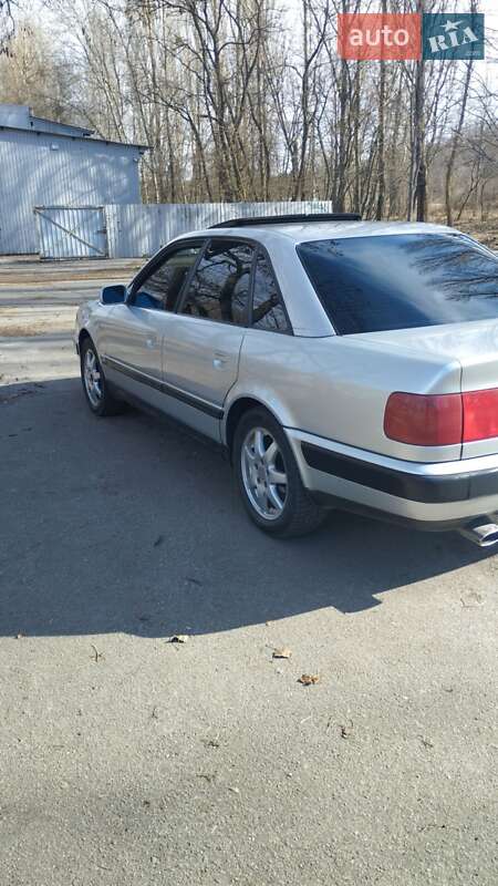 Седан Audi 100 1991 в Чернігові