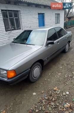 Седан Audi 100 1989 в Владимире
