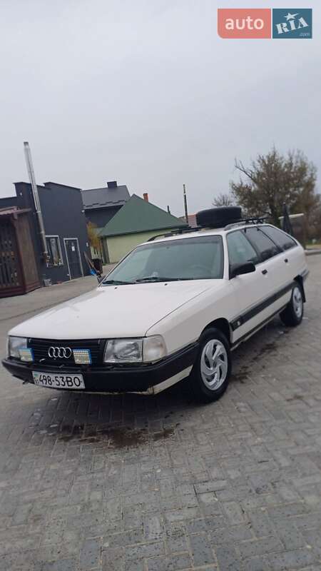 Универсал Audi 100 1990 в Старой Выжевке
