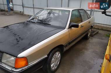 Седан Audi 100 1986 в Чемерівцях