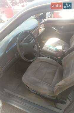 Седан Audi 100 1988 в 