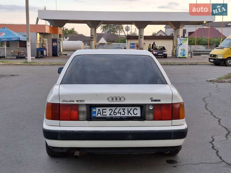 Седан Audi 100 1991 в 