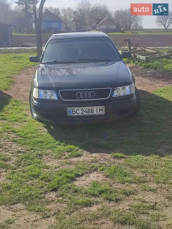 Седан Audi 100 1992 в 
