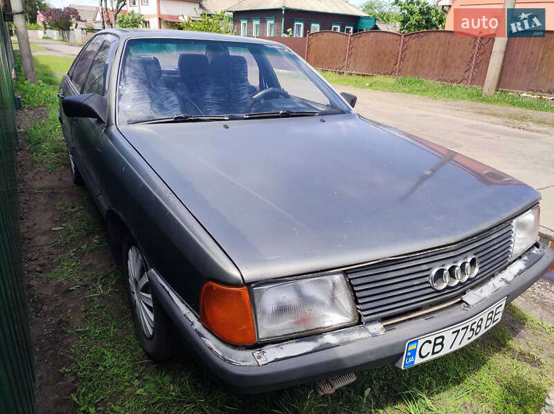 Audi 100 1983