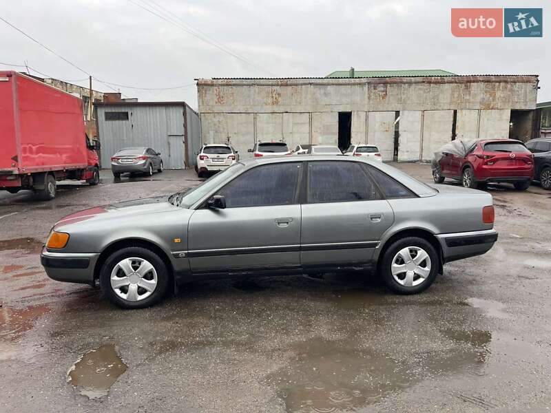 Седан Audi 100 1991 в Полтаві
