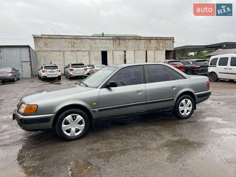 Седан Audi 100 1991 в Полтаві