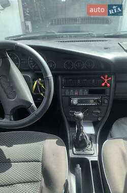 Седан Audi 100 1992 в 