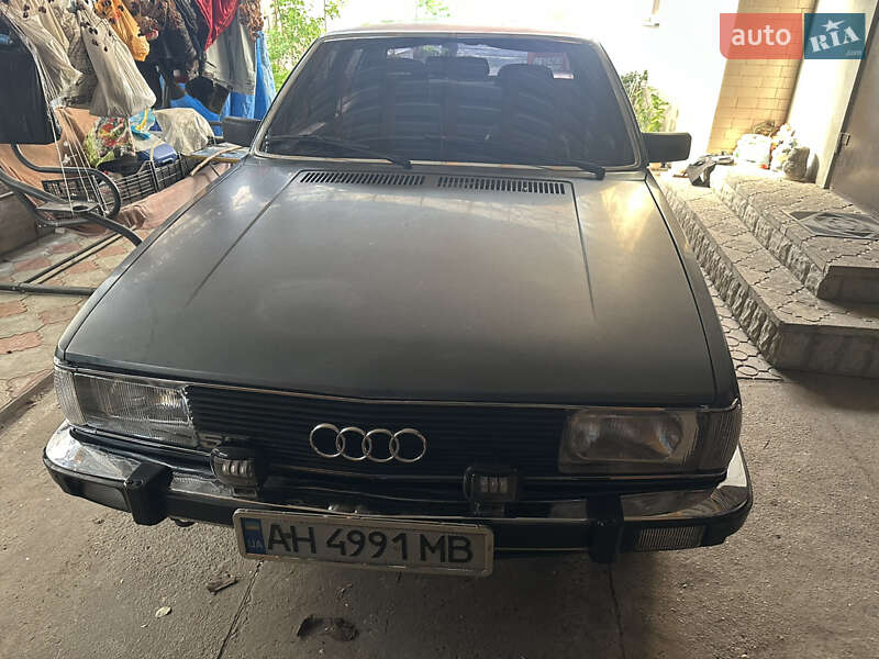 Седан Audi 100 1982 в Краматорске