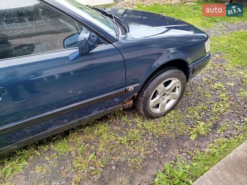 Універсал Audi 100 1992 в Сваляві