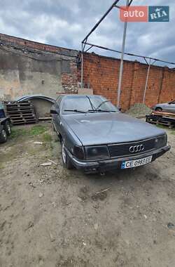 Седан Audi 100 1990 в 
