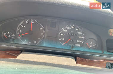 Седан Audi 100 1988 в 