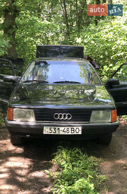 Седан Audi 100 1985 в Хмельницькому