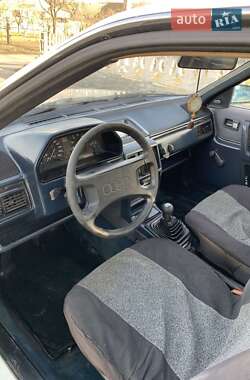 Седан Audi 100 1986 в 