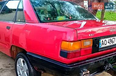 Седан Audi 100 1988 в Мукачевому