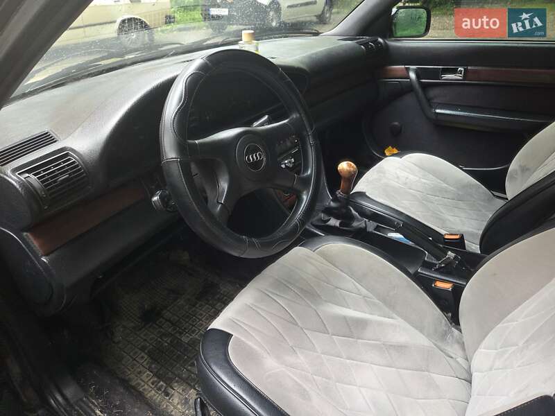 Седан Audi 100 1993 в Хмельницькому