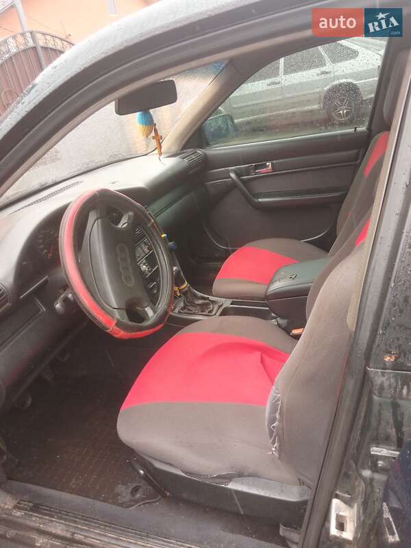 Седан Audi 100 1992 в Яготине