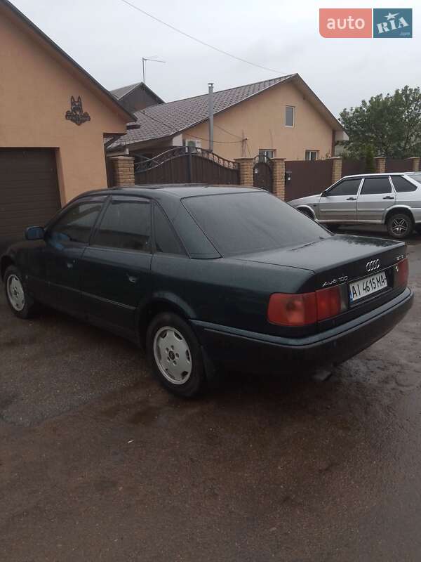 Седан Audi 100 1992 в Яготине