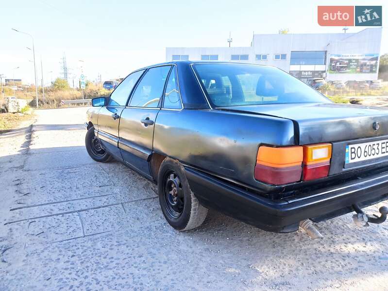 Седан Audi 100 1987 в Тернополі