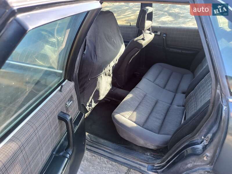 Седан Audi 100 1987 в Тернополі