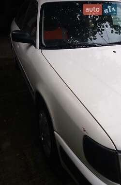 Седан Audi 100 1991 в 