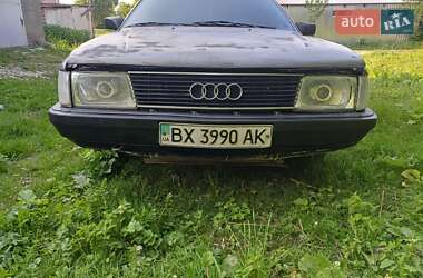 Седан Audi 100 1989 в Волочиську