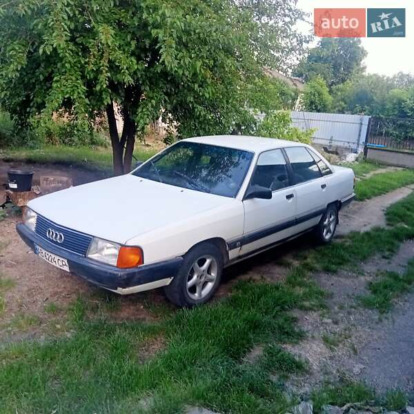 Audi 100 1990