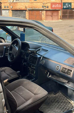 Седан Audi 100 1986 в 
