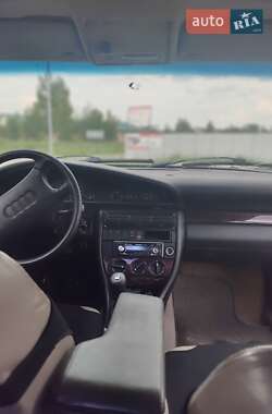 Седан Audi 100 1992 в 