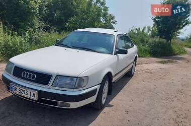 Седан Audi 100 1992 в Дубні