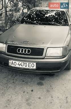 Седан Audi 100 1993 в Виноградове