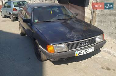 Седан Audi 100 1988 в Львові