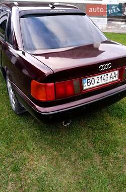 Седан Audi 100 1991 в Кельменцах