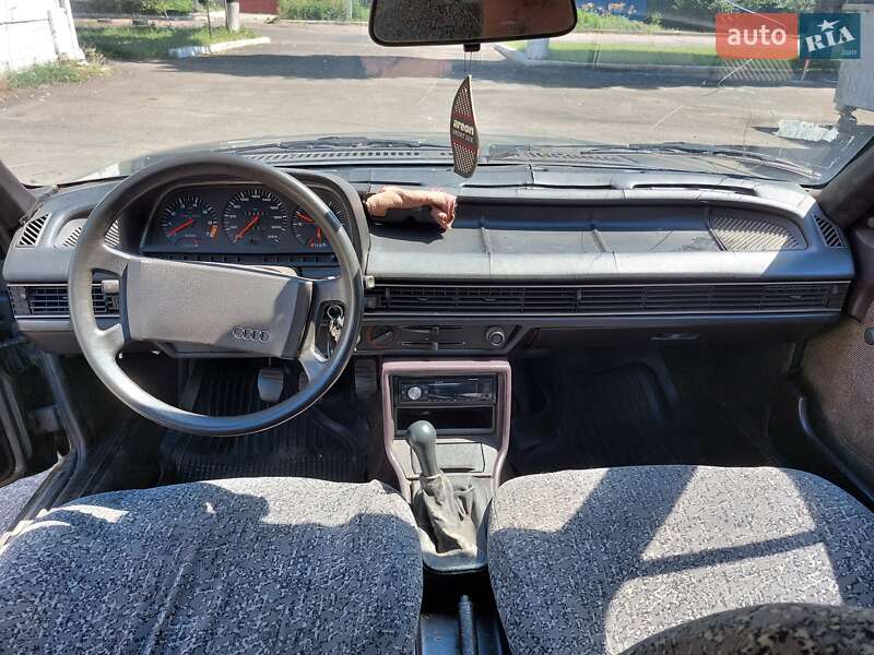 Седан Audi 100 1982 в Черкассах