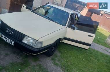 Універсал Audi 100 1990 в Млиніві