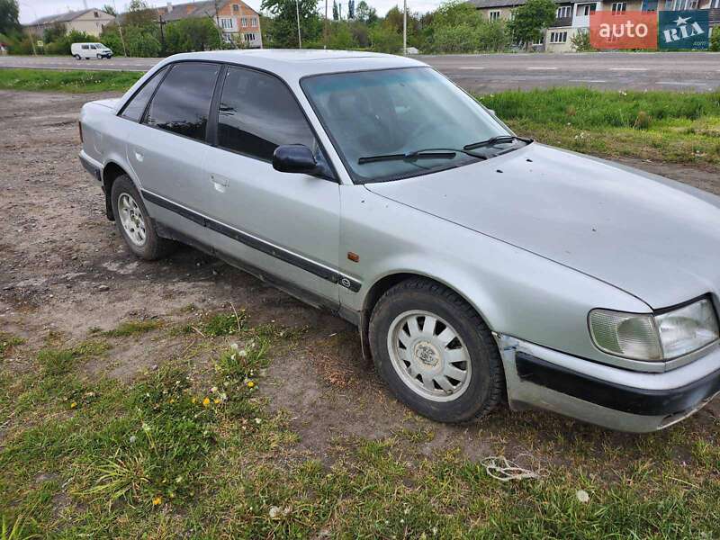 Седан Audi 100 1994 в Луцке