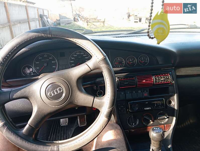 Седан Audi 100 1991 в Луцке