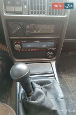 Седан Audi 100 1986 в 