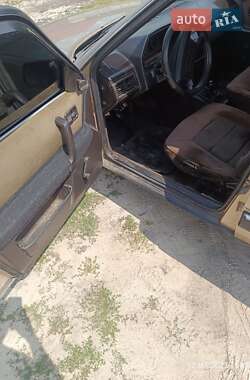 Седан Audi 100 1986 в 