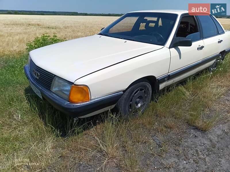 Седан Audi 100 1986 в Козятині