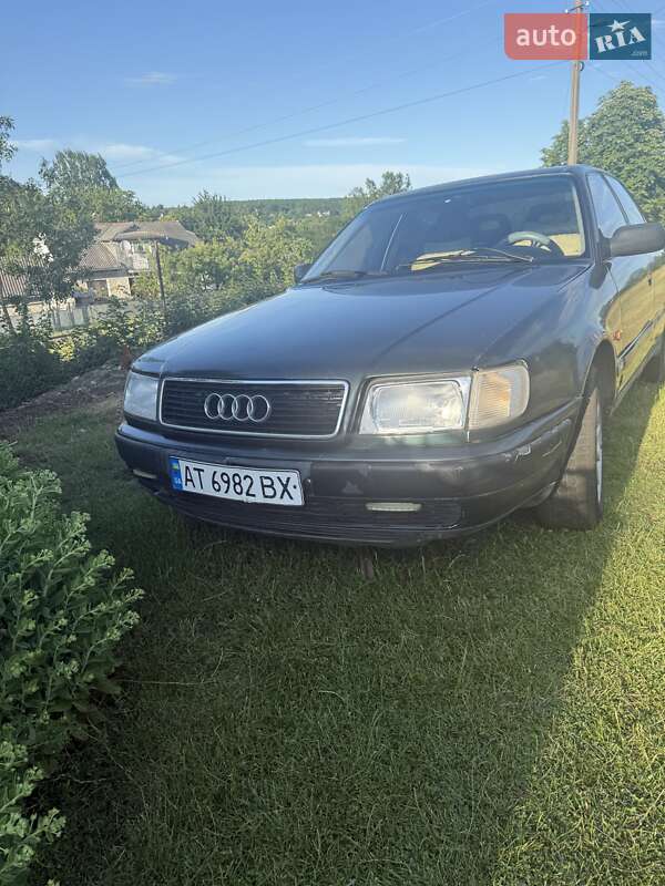 Седан Audi 100 1993 в 