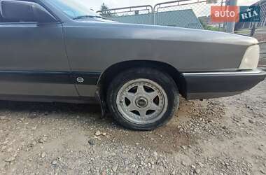 Седан Audi 100 1988 в 