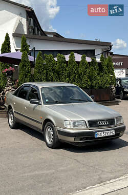 Седан Audi 100 1991 в Ровно
