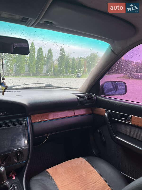Седан Audi 100 1991 в Чорткове