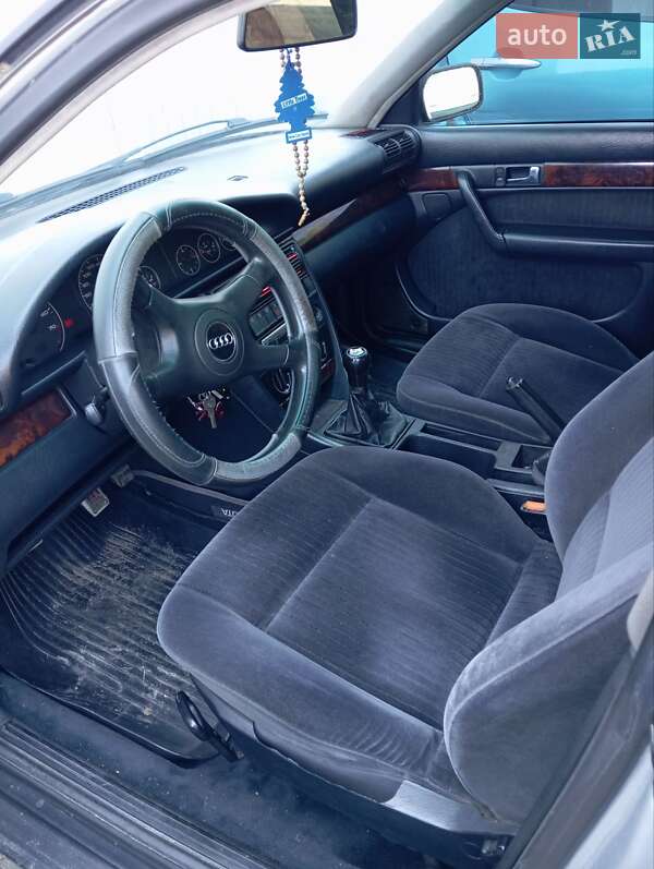 Седан Audi 100 1991 в Луцке