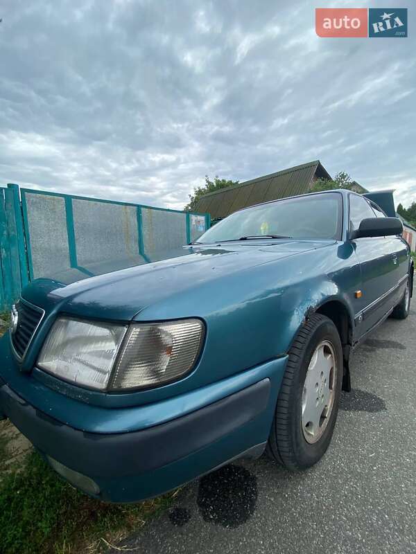 Седан Audi 100 1994 в Макарові