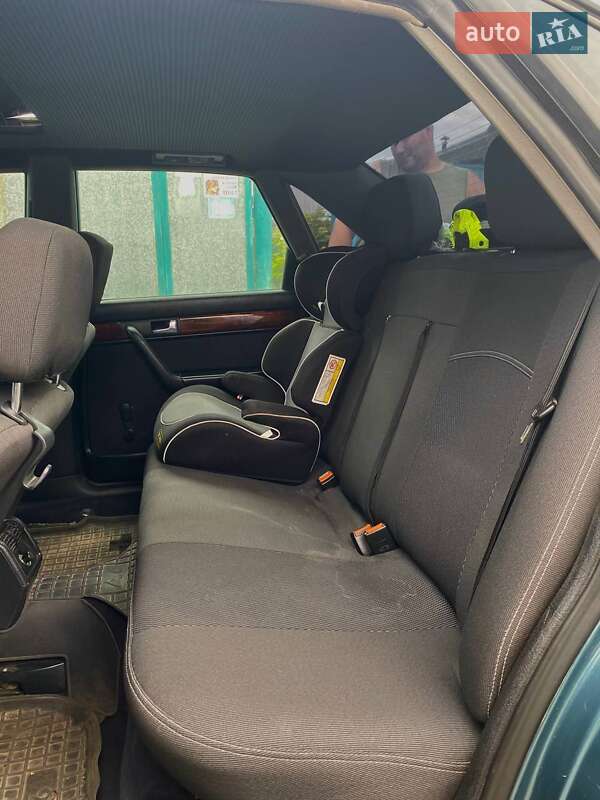 Седан Audi 100 1994 в Макарові