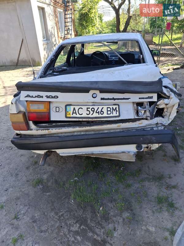 Седан Audi 100 1986 в Луцке фото 2 Седан Audi 100 1986 в Луцке