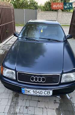 Седан Audi 100 1992 в Ровно